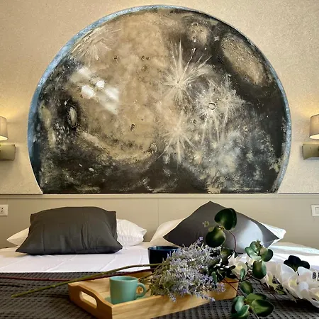 Stellar Guest house